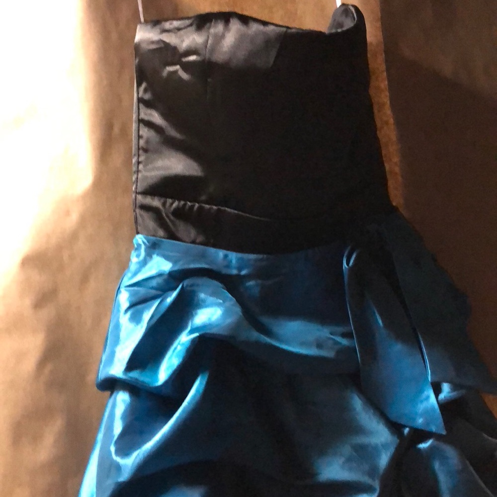 Short Trixxi prom Dress